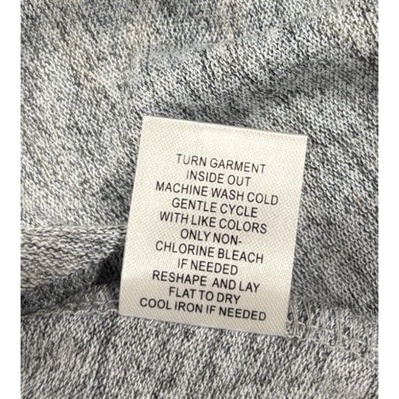 NWT Abstract Print V-Neck Tunic Top by Shana Apparel Size Medium Blue 3/4 Sleeve - Picture 10 of 11